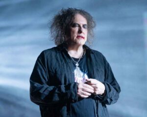 The cure lanzará 3 nuevos discos