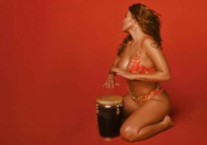 Karol G revela tropicoqueta